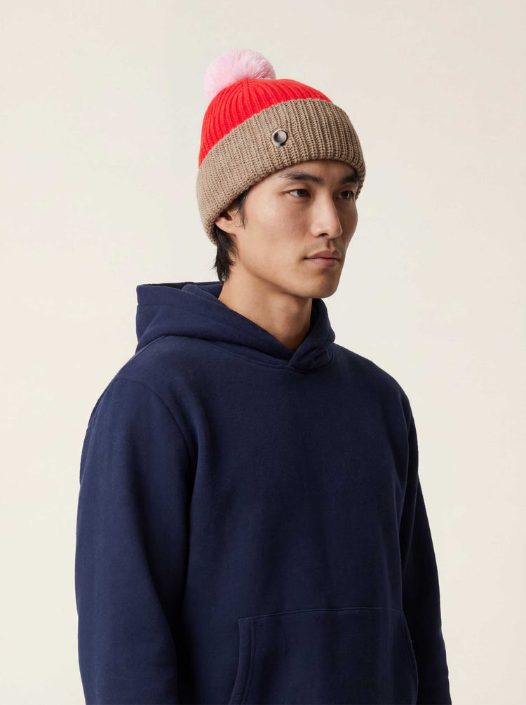 The Iconic Bobble Beanie Poppy Red Image