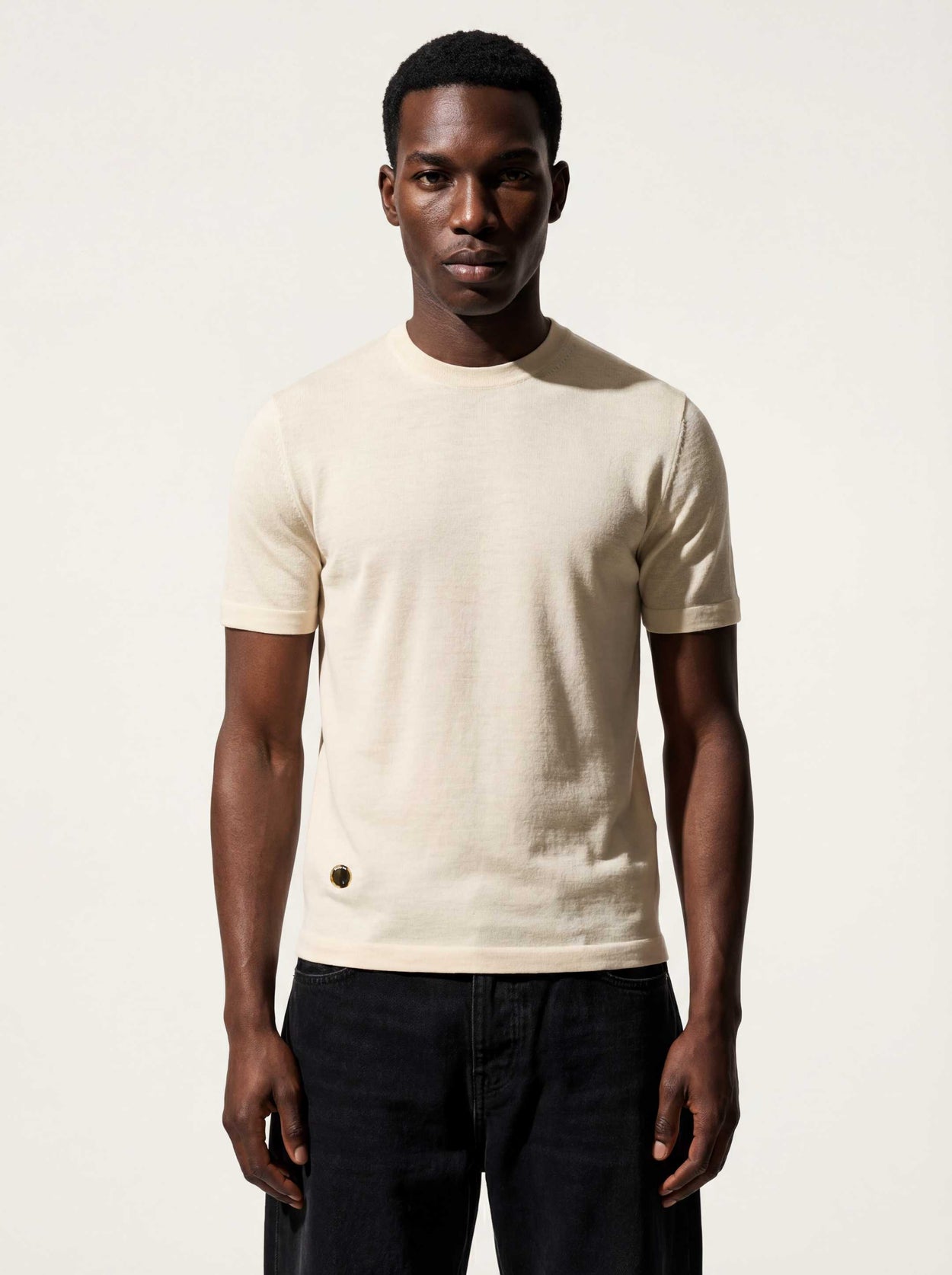 The Ultra-Light T-Shirt Almond White Male Image